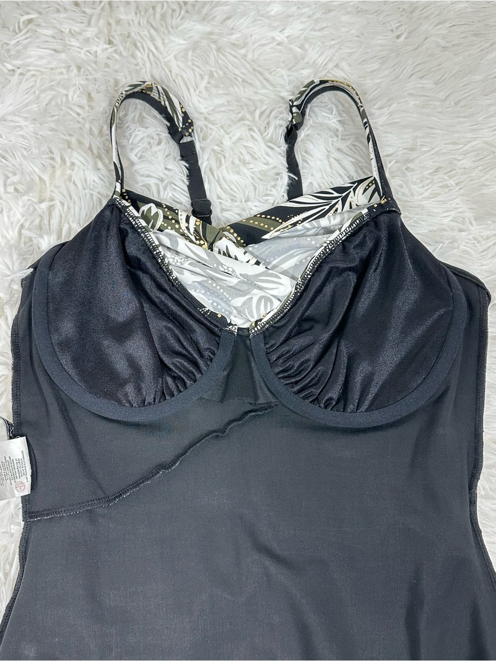 Miraclesuit Seraphina One Piece 10 Black Floral Underwire Tummy Control Swimsuit - Picture 10 of 15